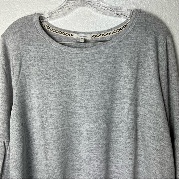 Maurice’s Gray Knit Long Sleeve Top Black Lace hem - Picture 3 of 11